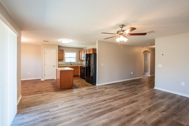 Building Photo - 944 Wynnmere Walk Ave