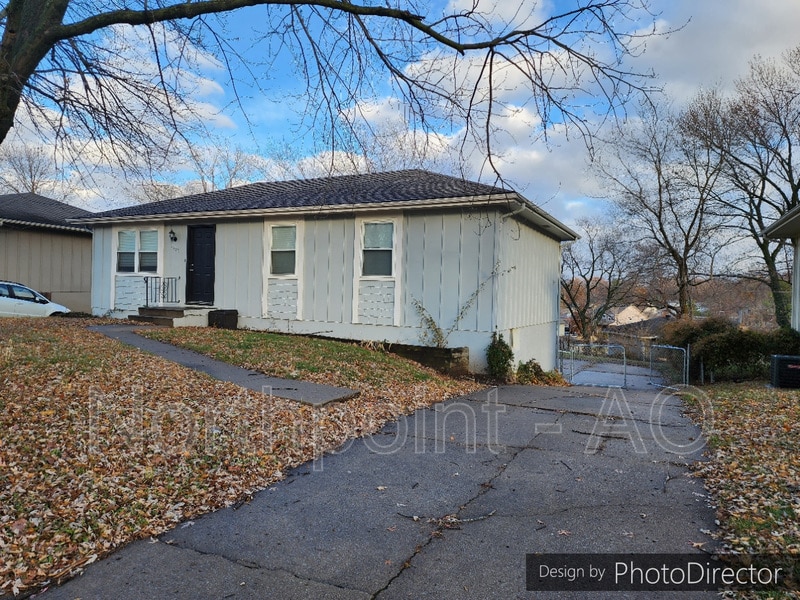 1903 N Ponca Dr, Independence, MO 64058 House for Rent in