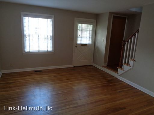 Building Photo - 1521 N Plum St