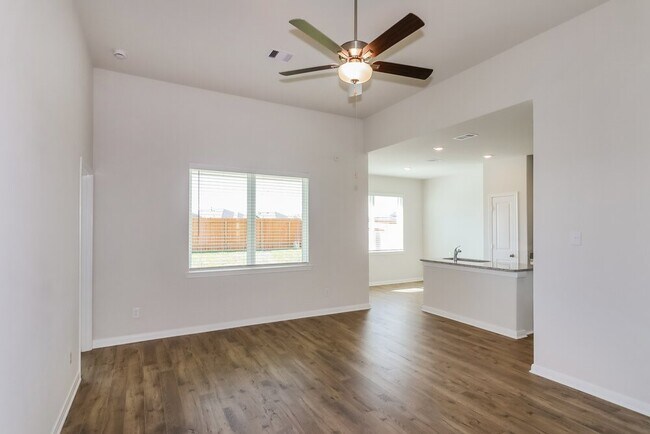 Foto del edificio - 405 Sunny Highlands Dr