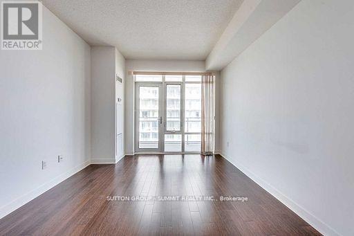 Building Photo - 365 Prince of Wales Dr