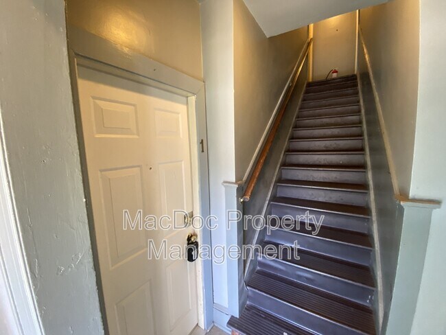 Foto del edificio - 1003 Kenmore Ave