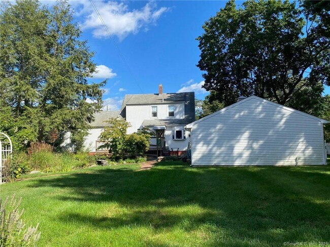 Building Photo - 23 Watson Ave
