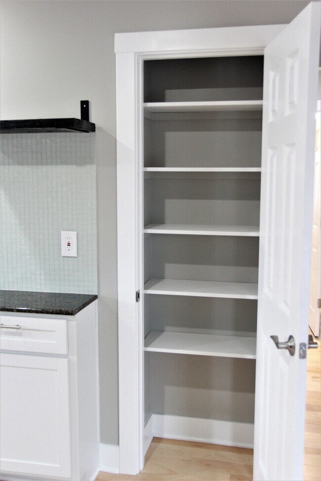 Pantry - 1601 Niles Ave