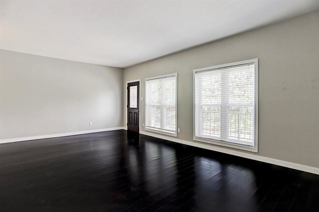 Foto del edificio - 1802 Stoney Brook Dr