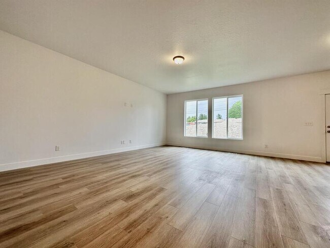 Building Photo - 908 Bellshill Dr