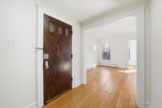 Foto del edificio - 5212 S Ingleside Ave