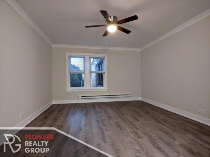 Primary Photo - 1 bedroom in CHICAGO IL 60613
