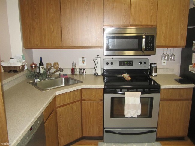 Foto del edificio - 2 br, 1.5 bath House - 544 Whetstone Rd
