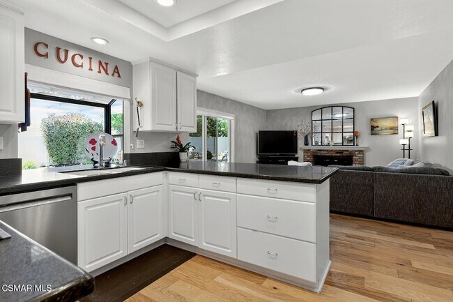 Foto del edificio - 907 Sagebrush Pl