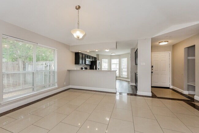 Foto del edificio - 9105 Cranwell Ct