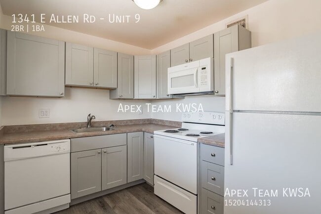 Building Photo - $945-Beautiful 2 bed / 1 bath apartment  C...