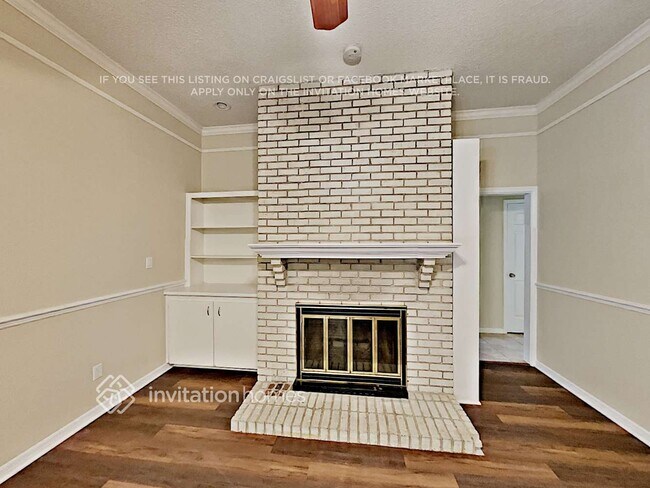 Building Photo - 216 Thistlewood Cir