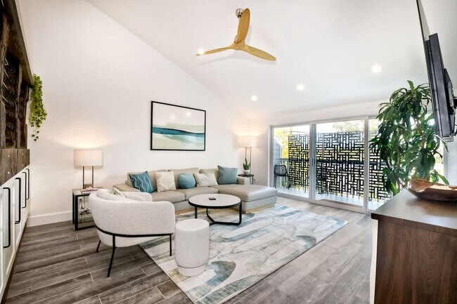 Building Photo - 1823 Milbank Rd