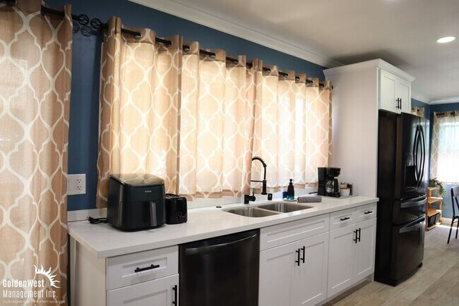 Foto del edificio - Charming 3Bdm 2Ba Home in the Heart of San...