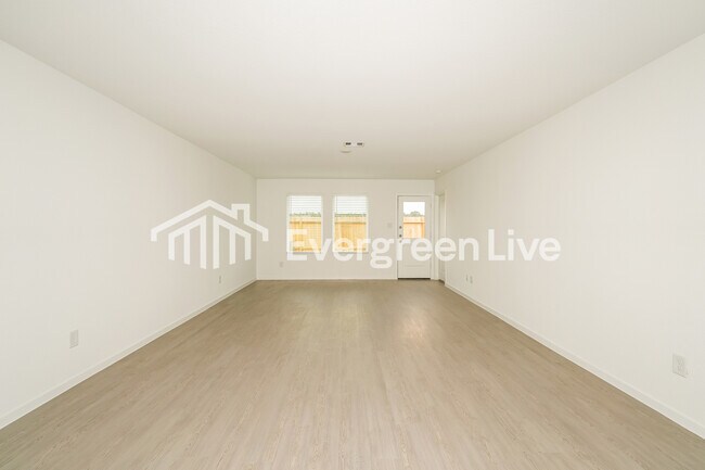 Building Photo - 12051 Noble Wood Village Dr