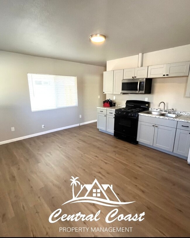 Building Photo - 622 S Hart Dr