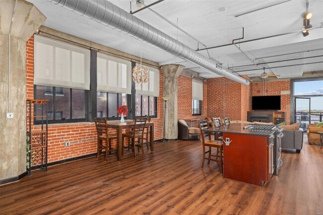 Building Photo - 1619 Washington Ave