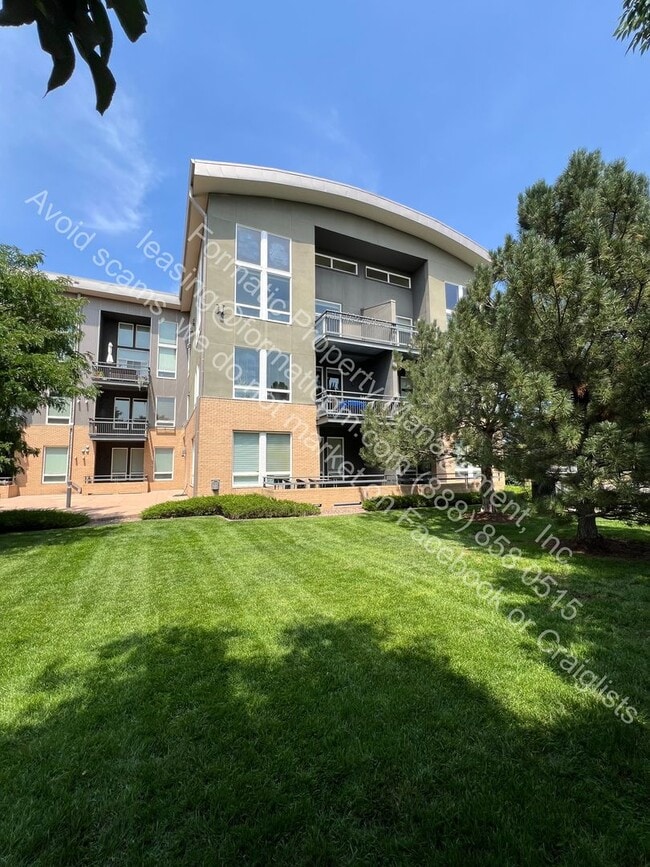 Building Photo - 8185 E Lowry Blvd