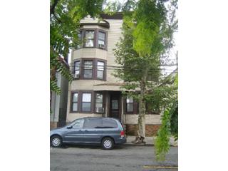Primary Photo - 83 Lang St