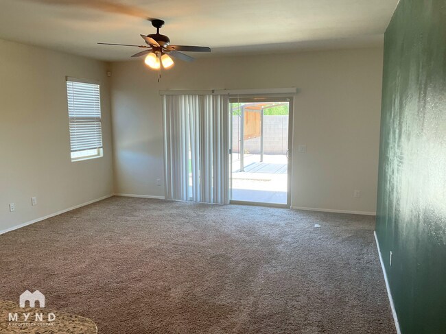 Foto del edificio - 10515 E Lupine Ln