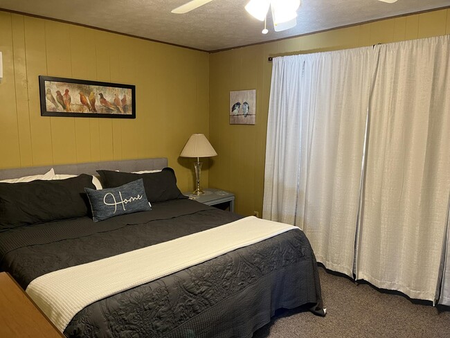 Building Photo - 75 Lakemont Cottage Trail-WNC Lake Life at...