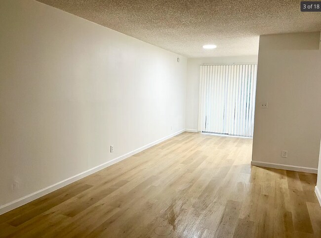 Foto del edificio - 831 N Belvedere Ave