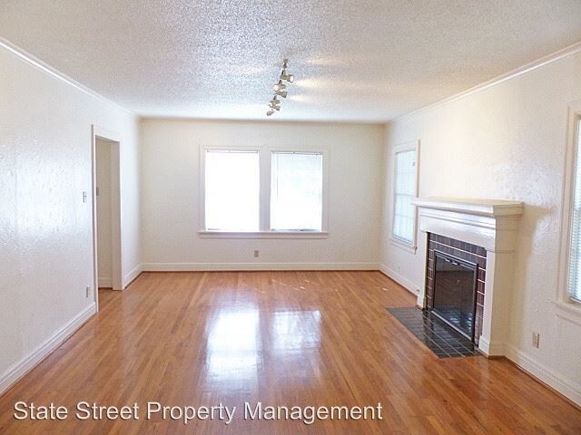 Building Photo - 3 br, 2 bath House - 2708 Bowman