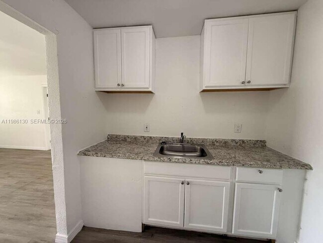 Foto del edificio - 3608 Sammy Watkins Ave