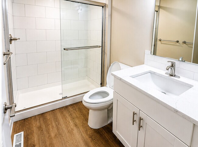 Baño - 437 Franklin St