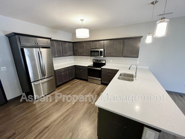 Building Photo - 2871 Spring Rose Cir