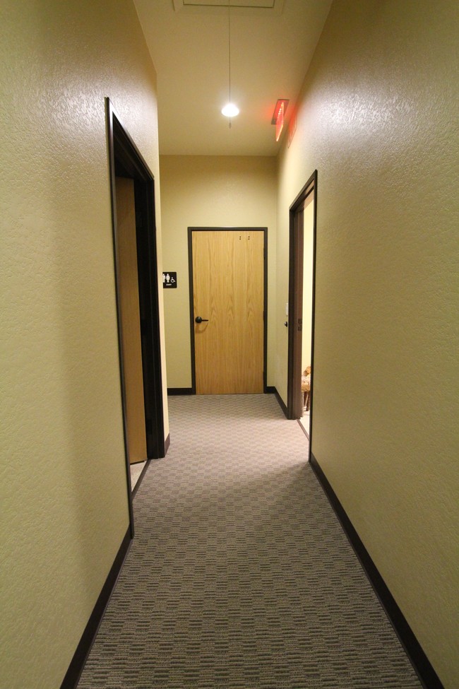 Building Photo - 1658 W Grande Blvd
