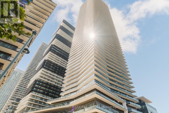 Building Photo - 38-3538 Annie Craig Dr