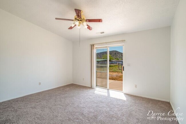 Building Photo - 1241 Diamond Valley Dr