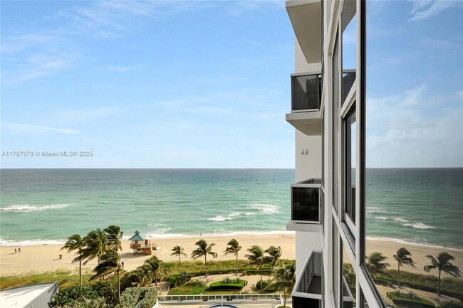 Building Photo - 18201 Collins Ave