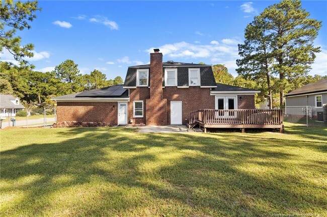Building Photo - 5839 Rivercroft Rd