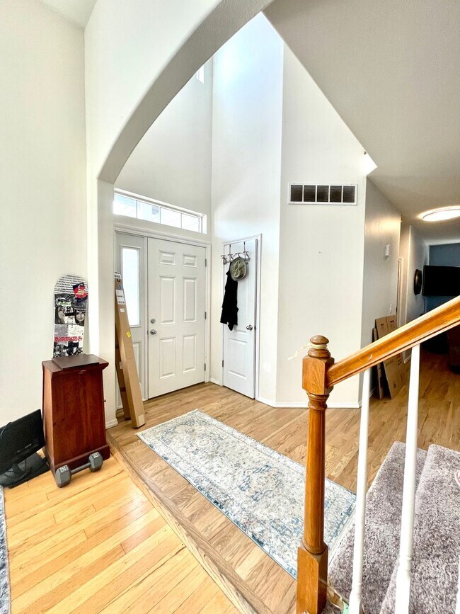 Foto del edificio - Lovely 4 BR/2.5 BA Home in Beautiful Parke...
