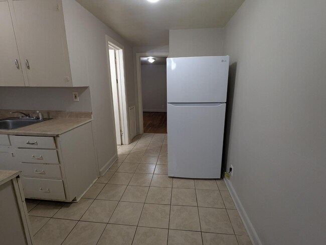 Foto del edificio - 113 E Main St