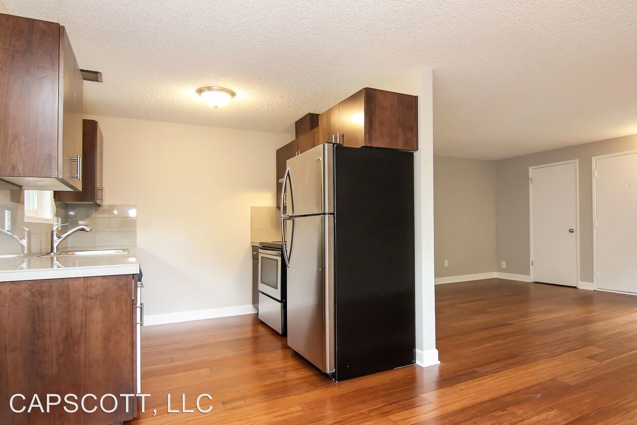 Foto principal - 17340 SW Oak St