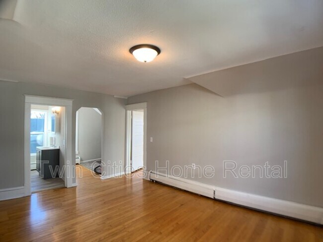 Building Photo - 4217 S 28th Ave