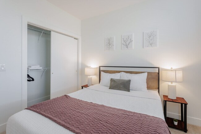 Foto del edificio - 601 E Pete Rose Wy