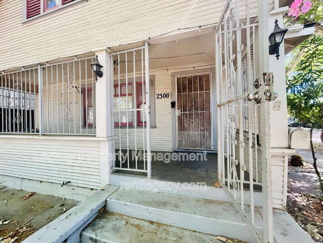 Photo - 2300 E St House