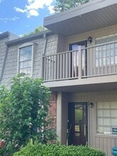 Building Photo - 3828 Country Club Rd