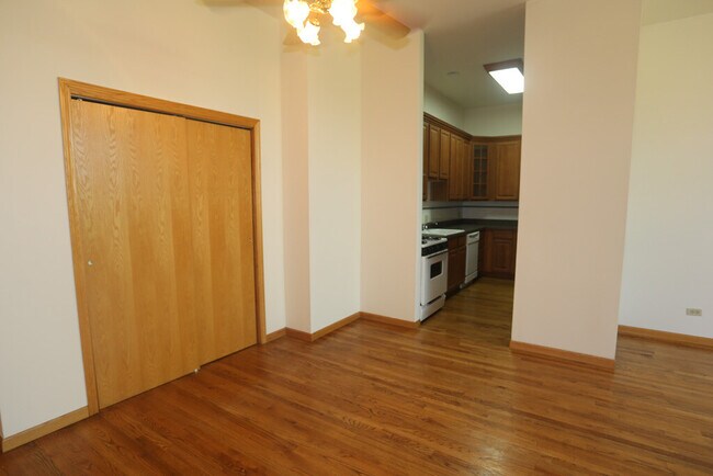 Foto del edificio - 2375 W Montana St