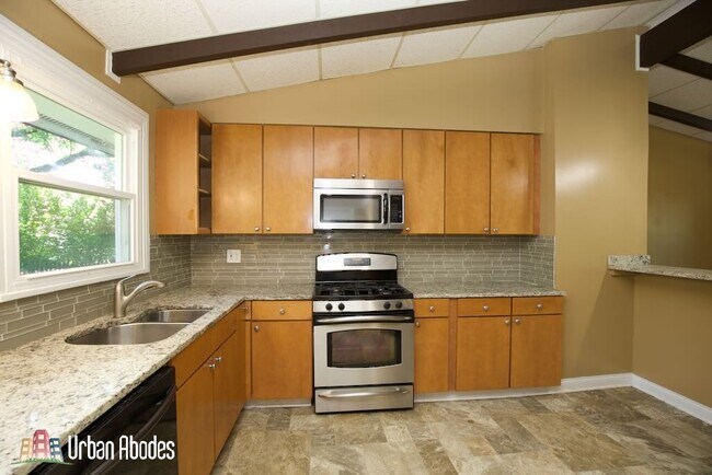 Foto del edificio - 1227 Wood Ave