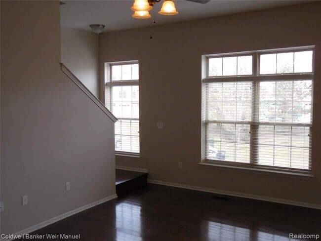 Foto del edificio - 39792 Rockcrest Cir