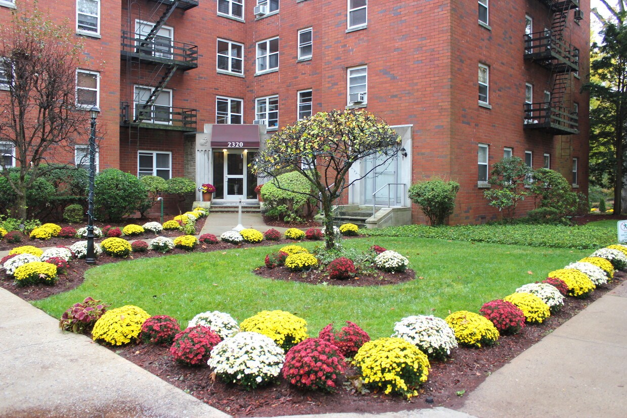 2320 Linwood Ave, Fort Lee, NJ 07024 Condo for Rent in Fort Lee, NJ