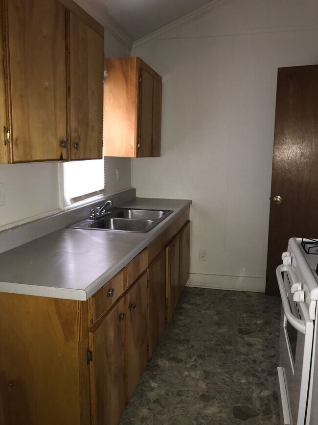Building Photo - 427 14th Street - Alexandria