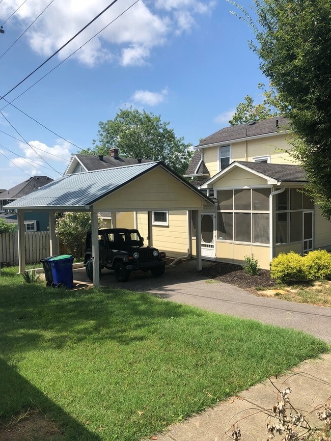 Historic Old Hickory Village House for Rent in Nashville, TN