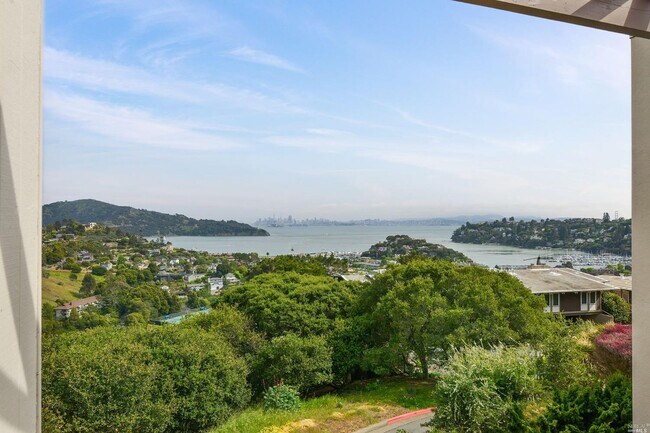 Foto del edificio - 102 Red Hill Cir